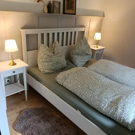Frieda Apartment *