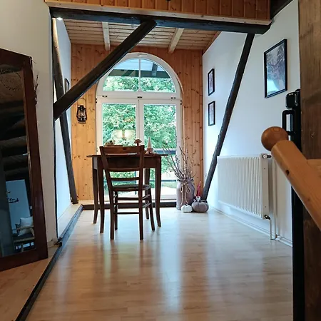 Frieda Apartment *
